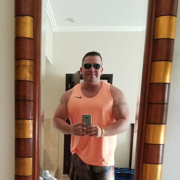 Meet your Posher, Justin - Picture 1 of 1